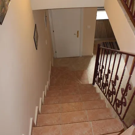 Haus Der Familie * بساكوذيا